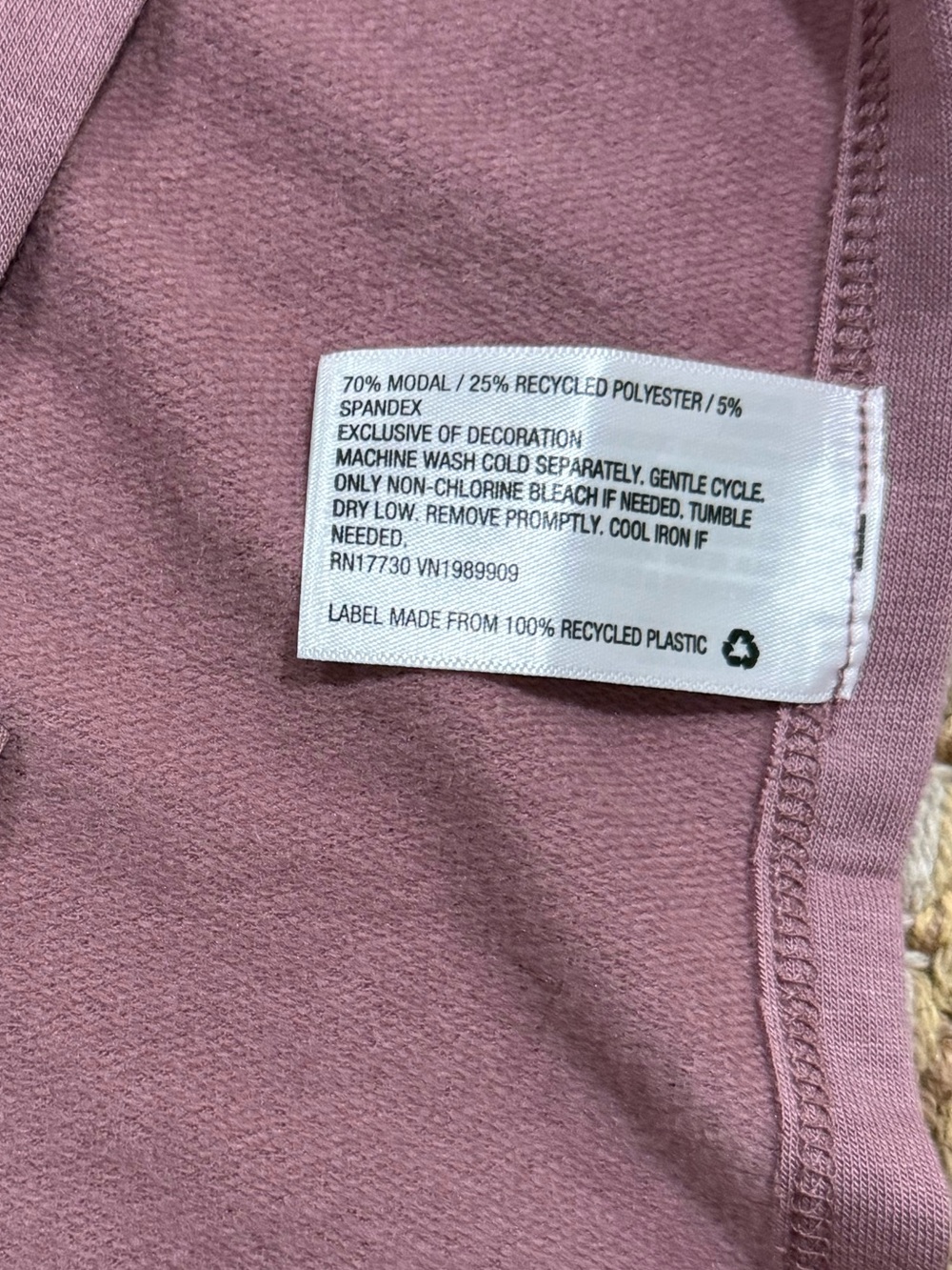 Joy Lab Dusty Mauve Modal Blend Long Sleeve Active Top w/Thumbholes NWT Size - Picture 4 of 5